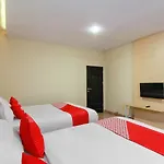 Capital O 3476 Millenium Inn