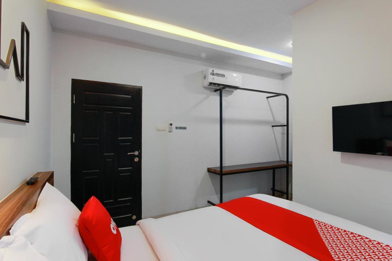 Hotel Capital O 3476 Millenium Medan